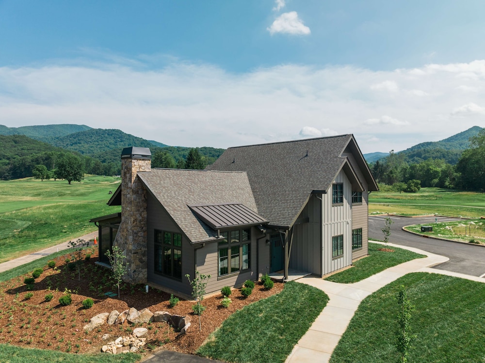 Waynesville Inn and Golf Club Tapestry Collection by Hilton - photo 40
