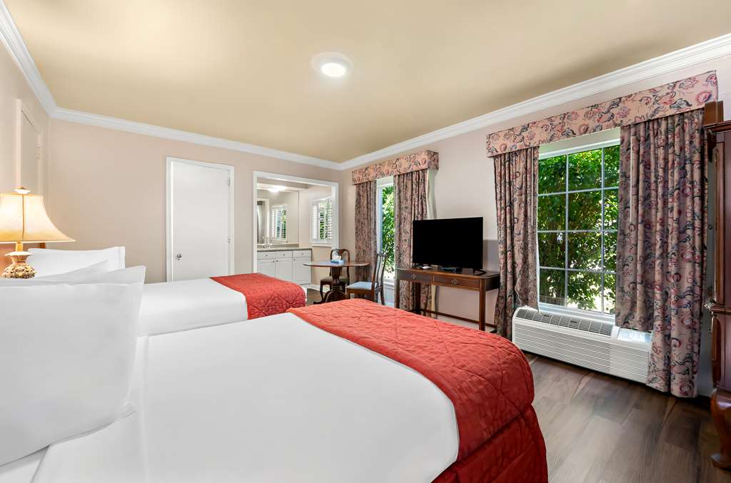 Americas Best Value Inn Historic Clewiston Inn - photo 32