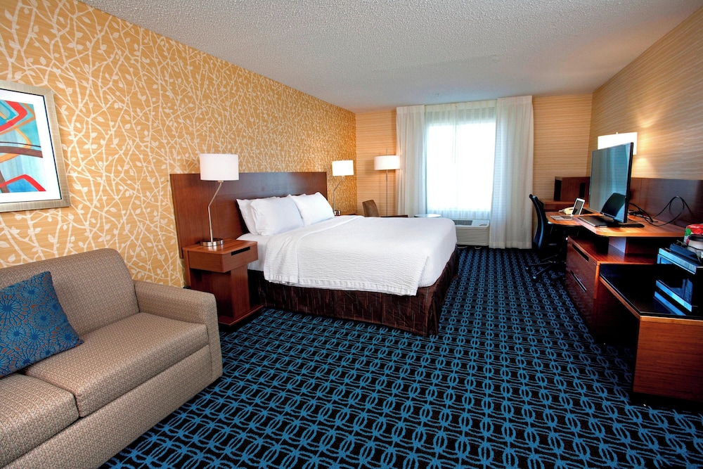 Fairfield Inn and Suites by Marriott Denver Aurora Medical Center - photo 19