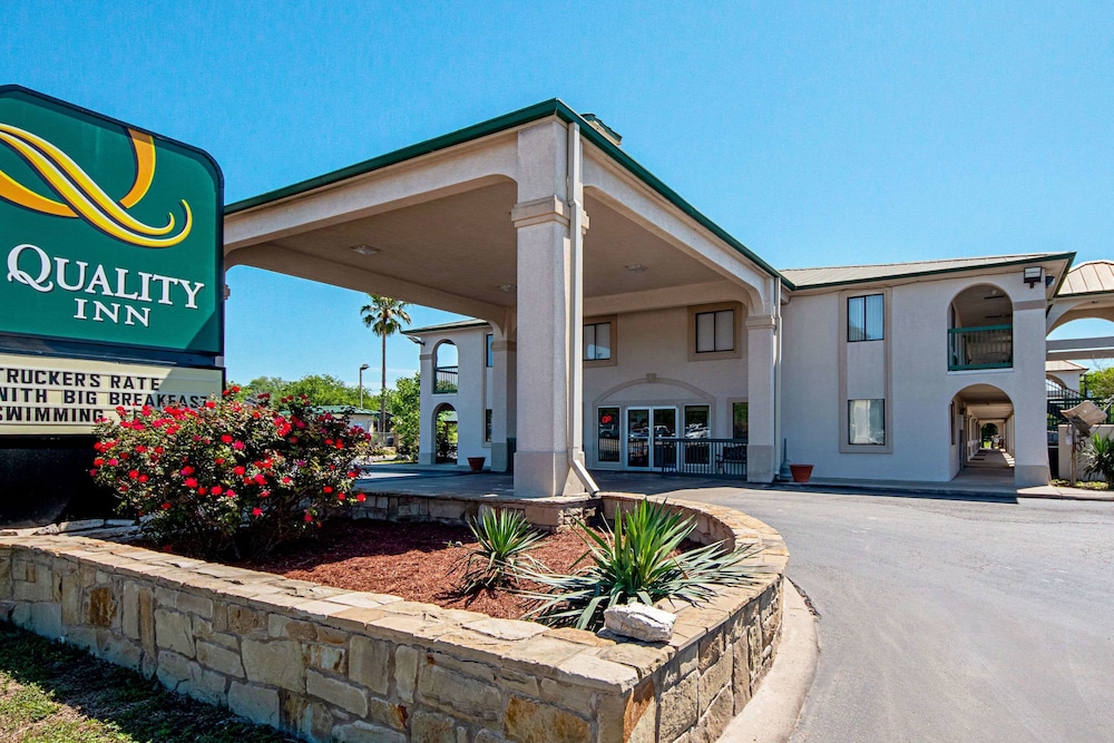 Quality Inn Three Rivers - photo 40