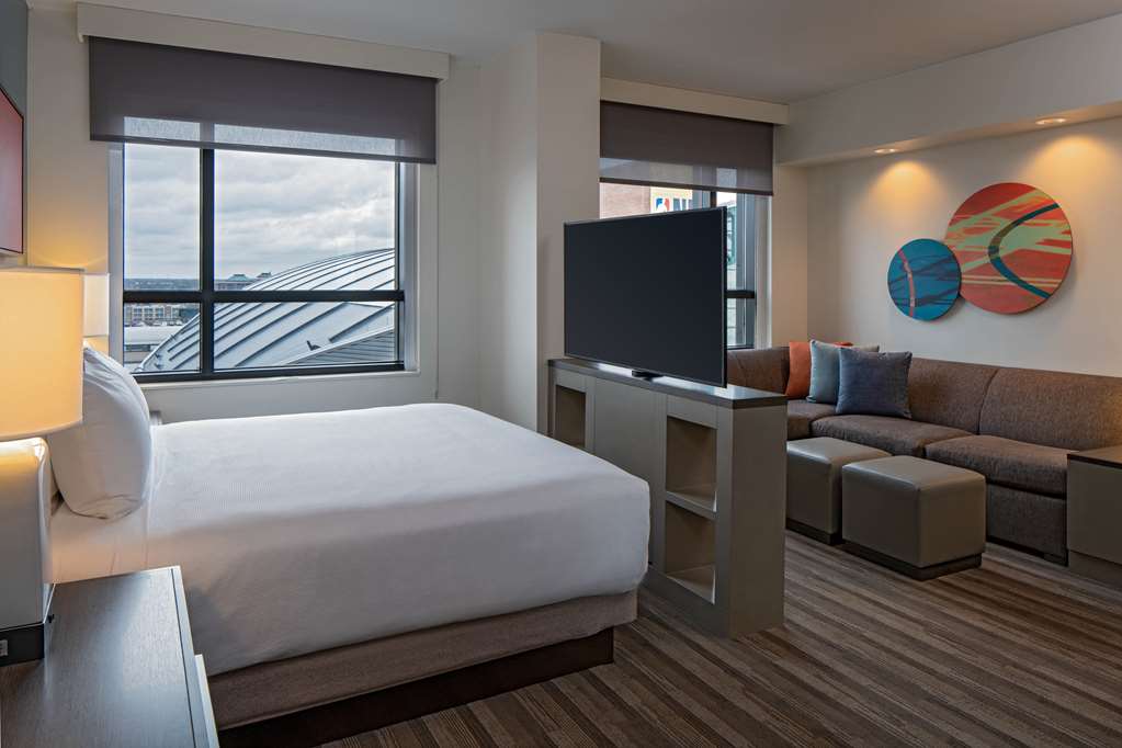 Hyatt House Indianapolis Downtown - photo 23
