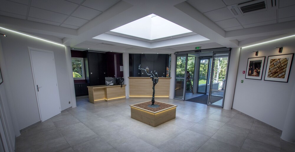 Hotel des Cepages - carbon neutral hotel in Arbois