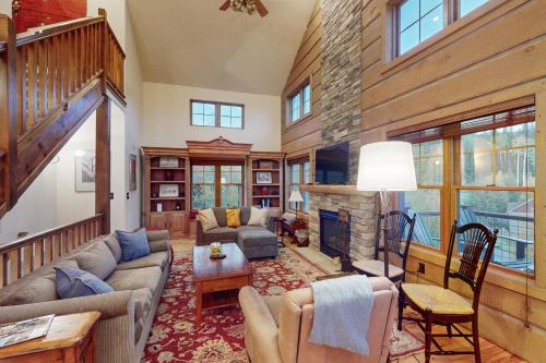 Rendezvous Royalty in Fraser, United States