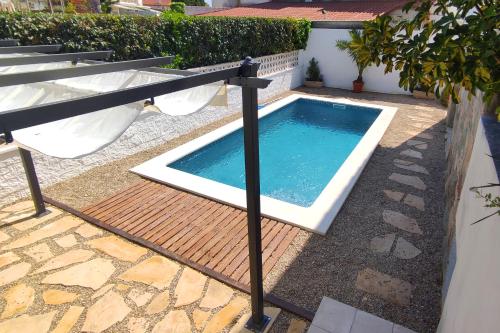 Newly furnished cozy house next to the beach — 4-Star Luxury Hotel in Calafell, Spain