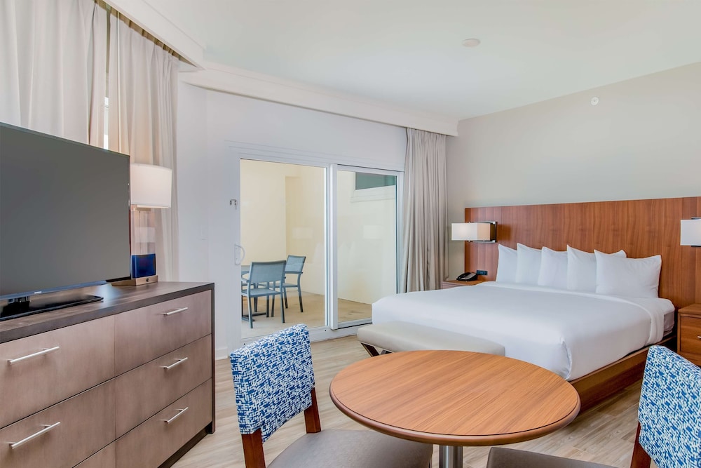 Hilton Pensacola Beach - photo 57