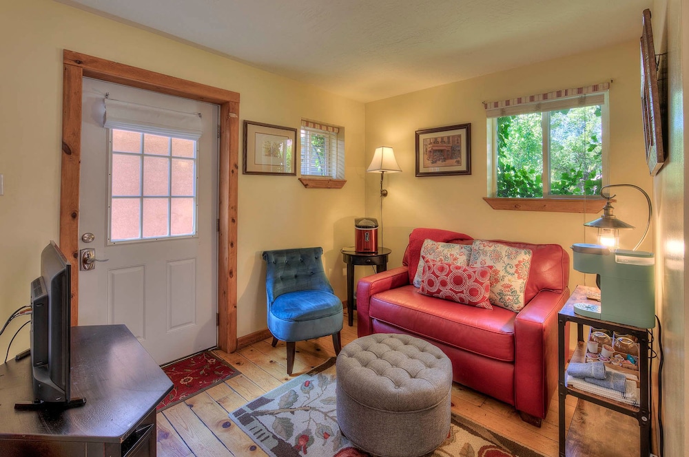Cali Cochitta Vacation Rentals - photo 42