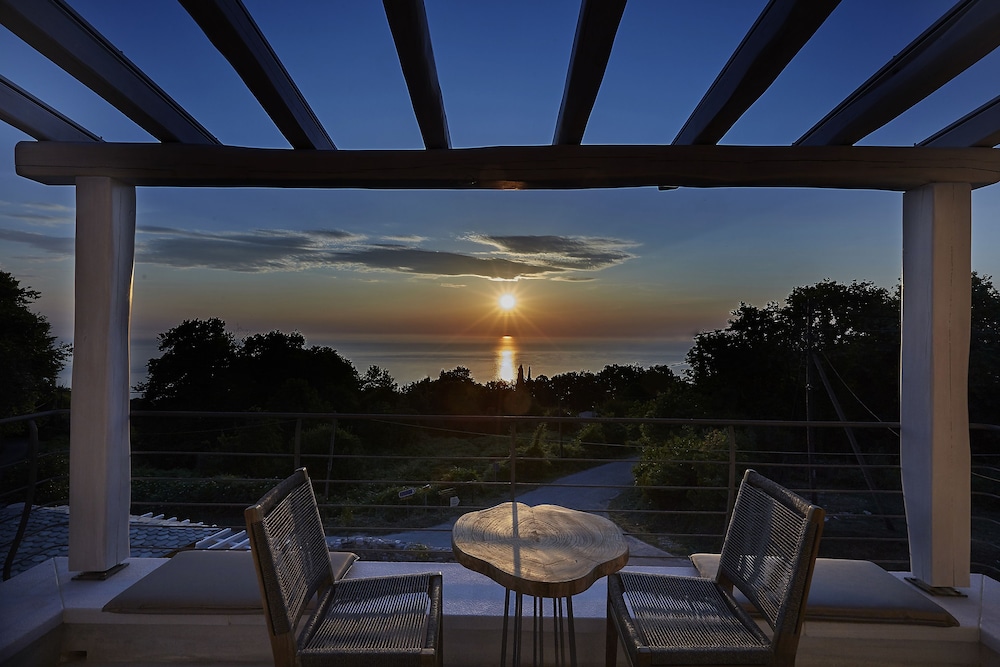 Sunrise Pelion Villas Tsagkarada — 4-Star Luxury Hotel in Zagora, Greece