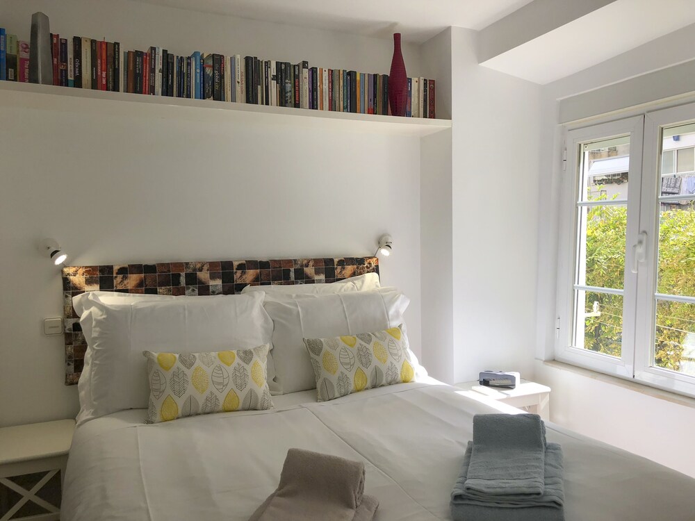 LV Premier Campo de Ourique CO 1 — 4-Star Luxury Hotel in Lisbon, Portugal