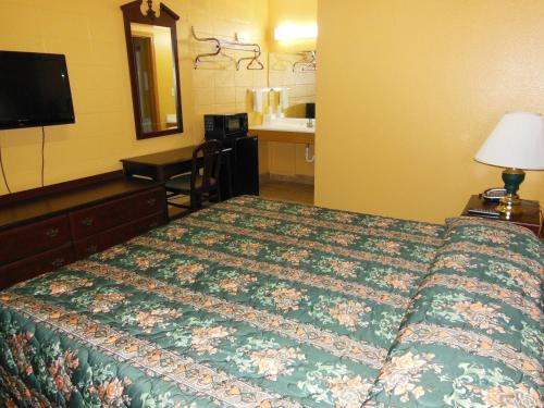 Sheridan Inn - photo 13