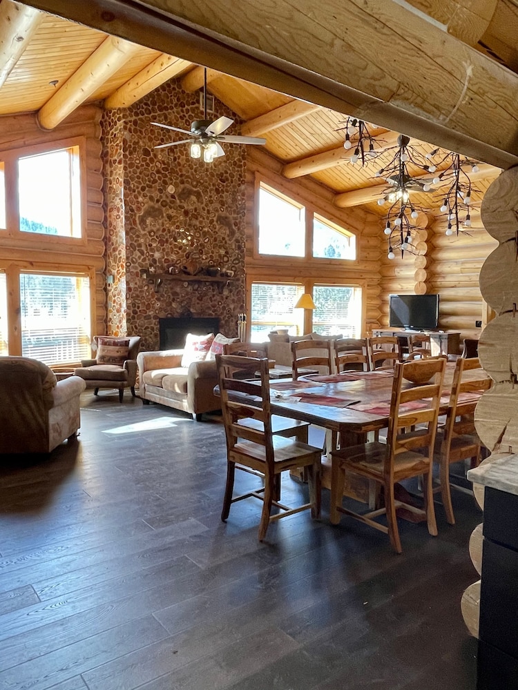 Black Tree Resort The Lodge - photo 15