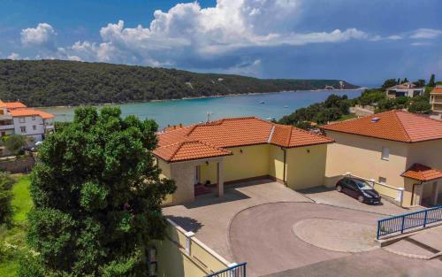 Apartments with parking space Kampor Rab 20925 — 4-Star Luxury Hotel in Rab, Croatia