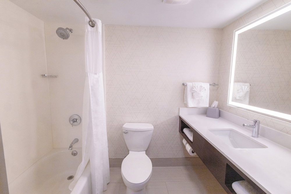 Holiday Inn Express Hotel of Neptune by IHG - photo 77