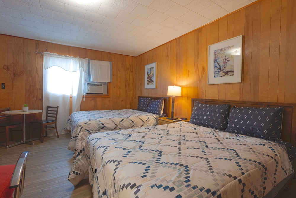 Parkside Motel by OYO Meadville Conneaut Lake - photo 29