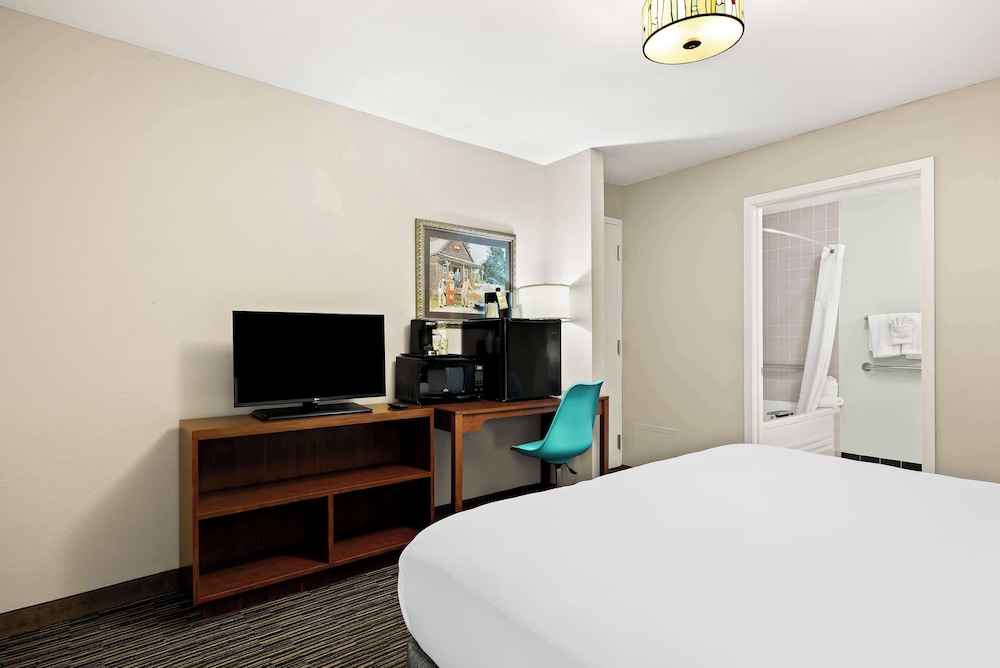 Best Western Route 66 Rail Haven - photo 22