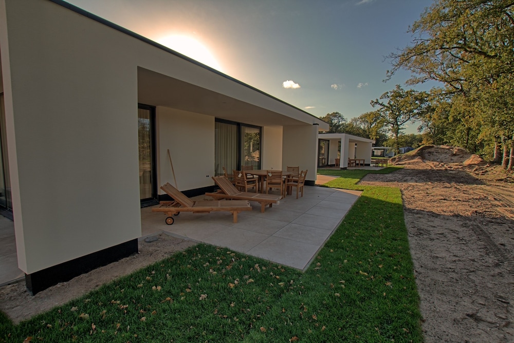 Najade Resort Het Gooi — 4-Star Luxury Hotel in Laren, Netherlands