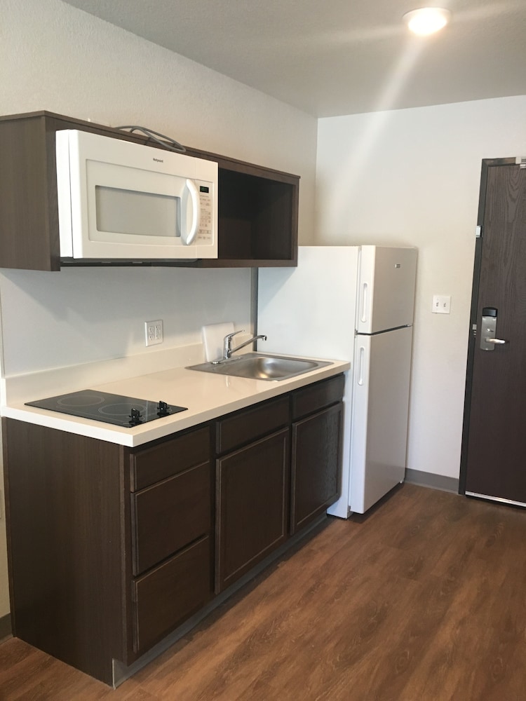 WoodSpring Suites Orlando International Drive - photo 11