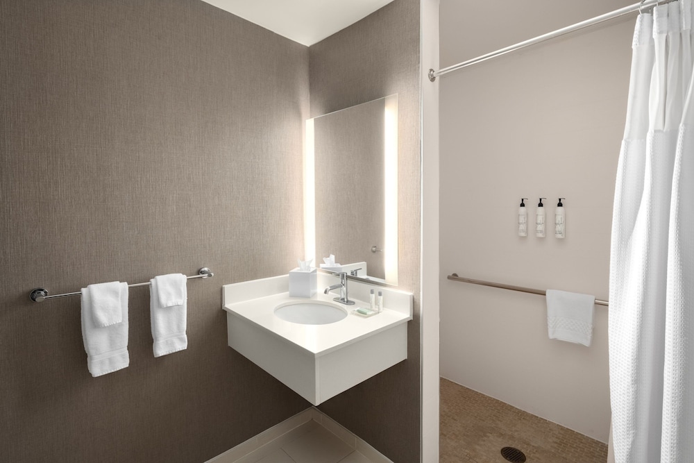 SpringHill Suites by Marriott Pasadena Arcadia - photo 20
