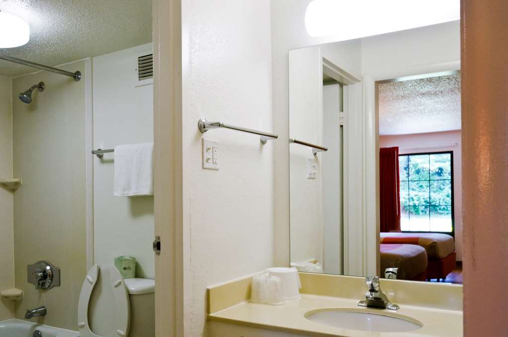 Motel 6 Frederick MD Fort Detrick - photo 16