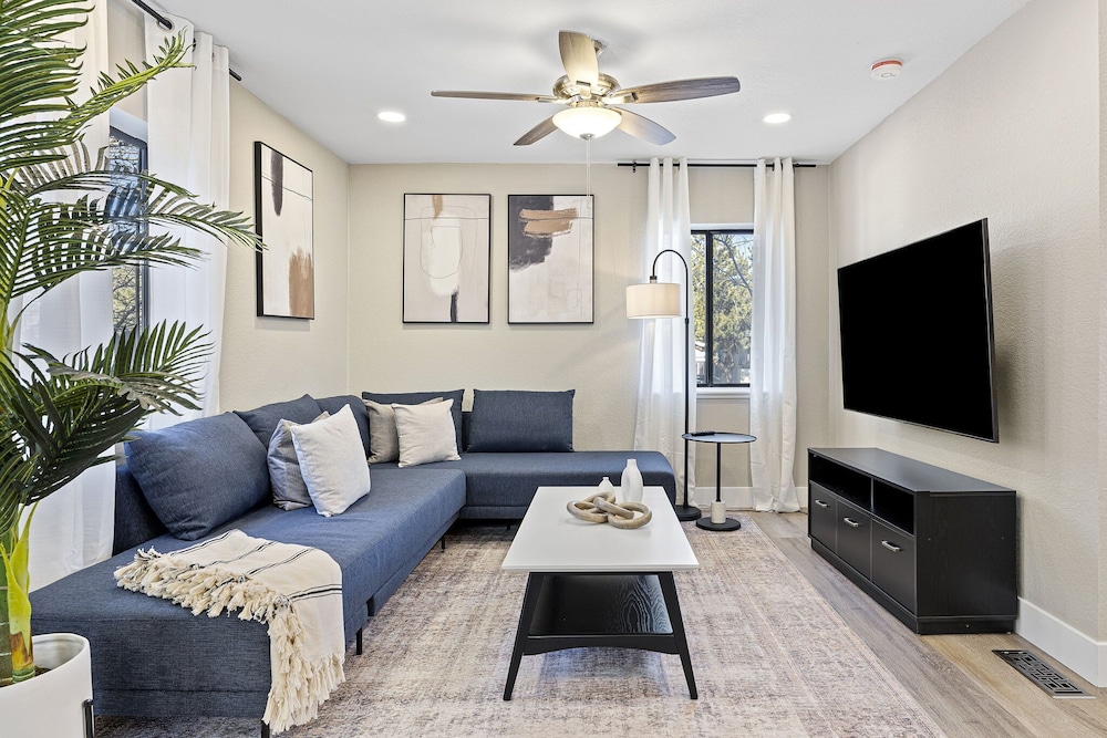 Elegant Reno Abode Close to Shops and Casinos