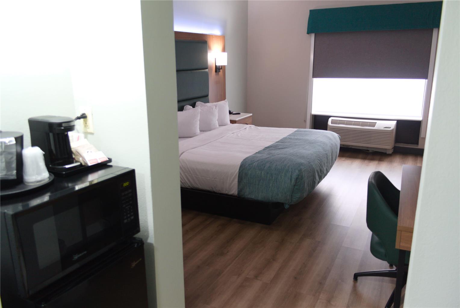 Wingate by Wyndham Vienna Parkersburg Marietta - photo 19