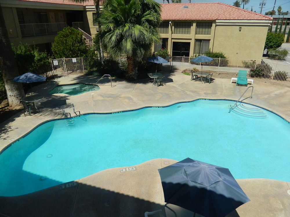 Capital Suites Hotel - photo 21