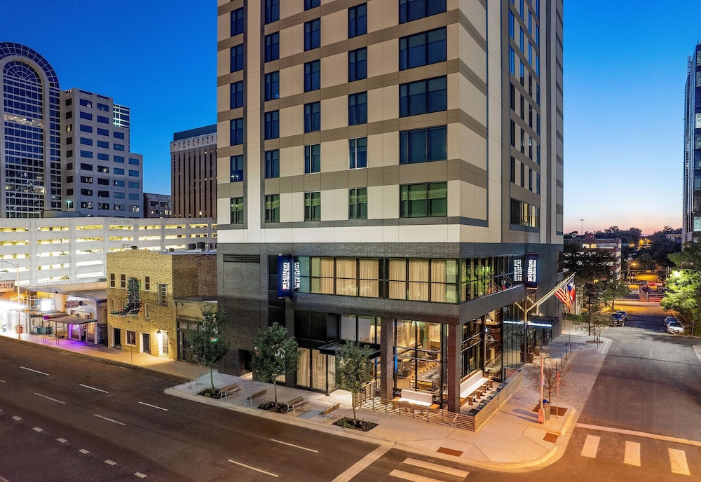 Hilton Garden Inn Austin University Capitol District - photo 51