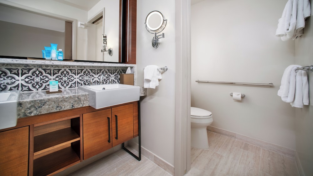 Disneys Coronado Springs Resort - photo 15