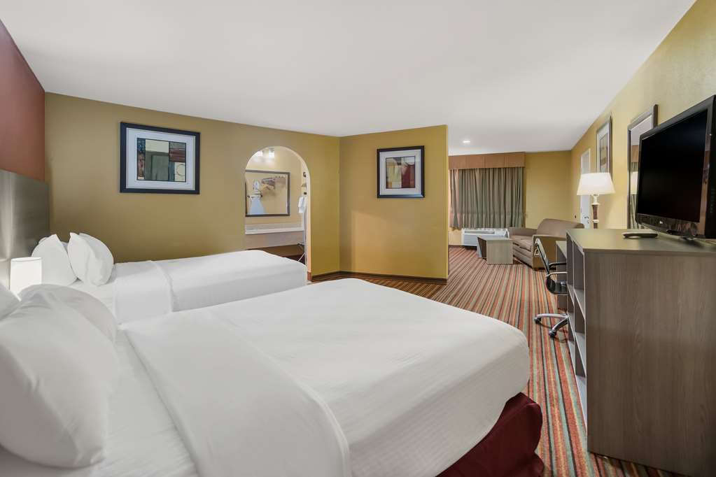 SureStay Hotel by Best Western Mt Pleasant - photo 12