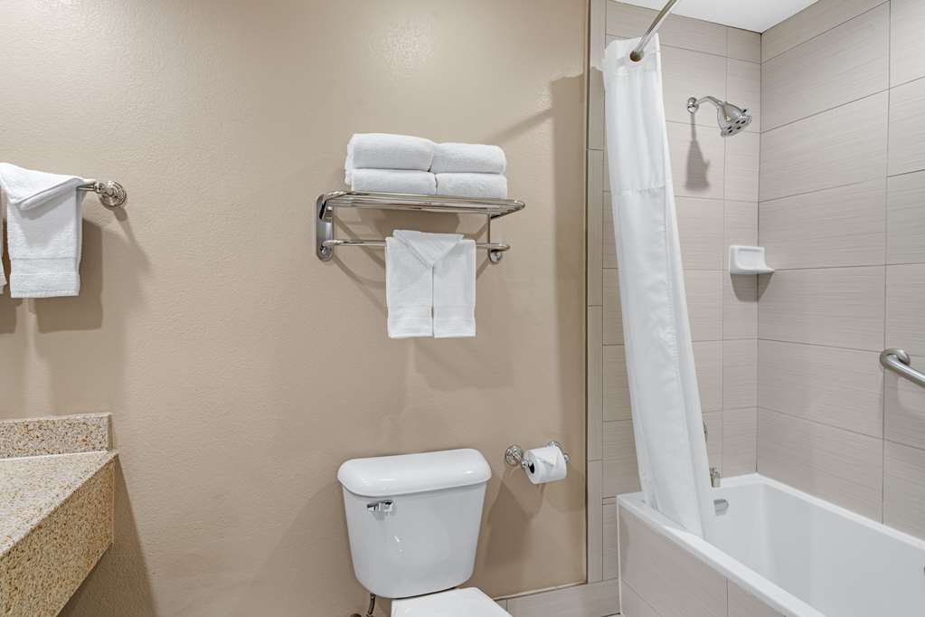 Best Western Oxnard Inn - photo 41