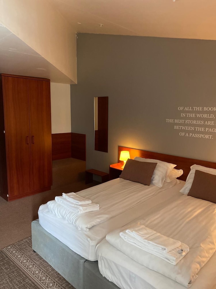 Hotel Capitano — Reydarfjoerdur — photo 3