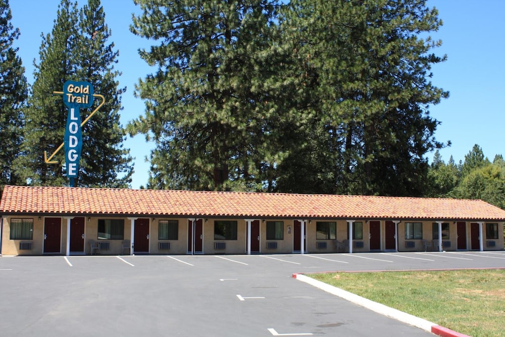 Gold Trail Motor Lodge - photo 23