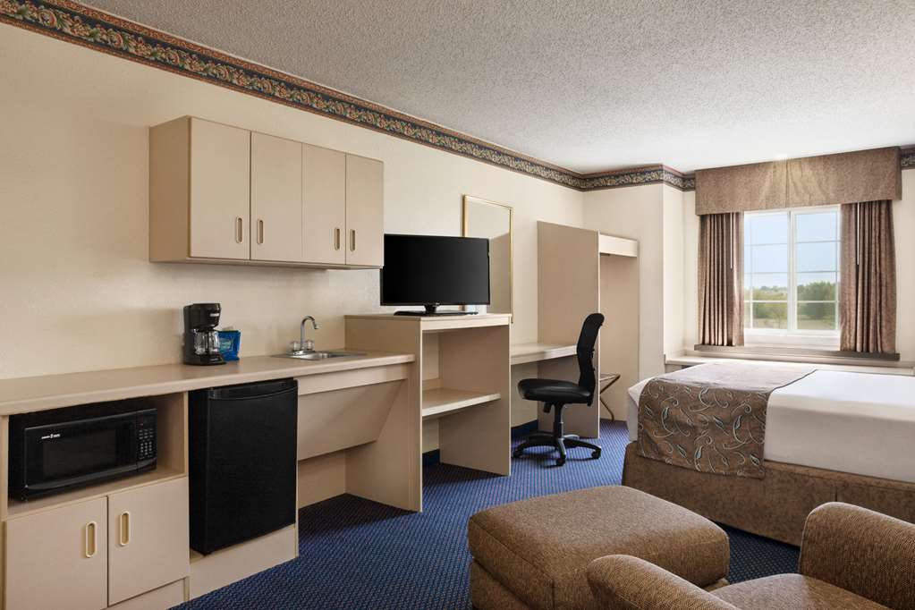 Travelodge by Wyndham Fort Scott - photo 16