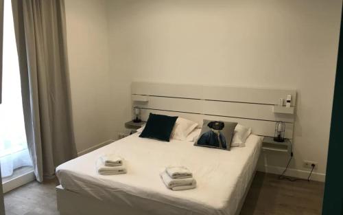 Elegant Appartement Dans Le Quartier Concorde a Paris — 4-Star Luxury Hotel in Paris, France