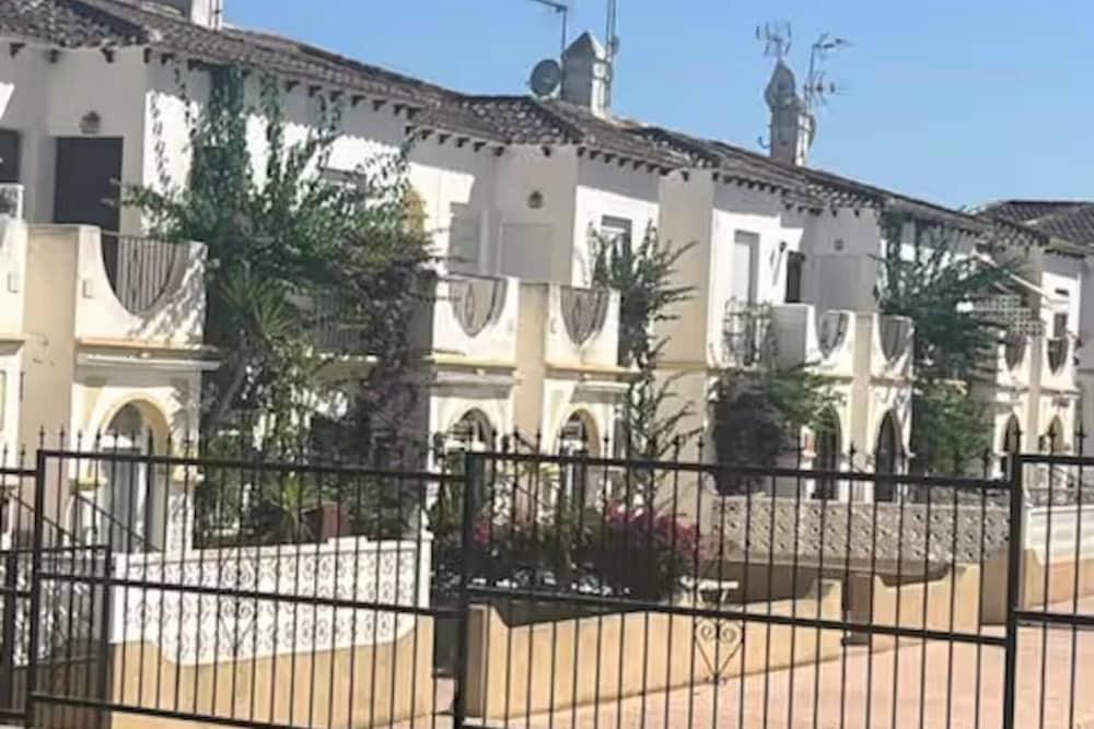 Sunny 1 Bedroom Apartment Retreat Moncloa-Aravaca Madrid