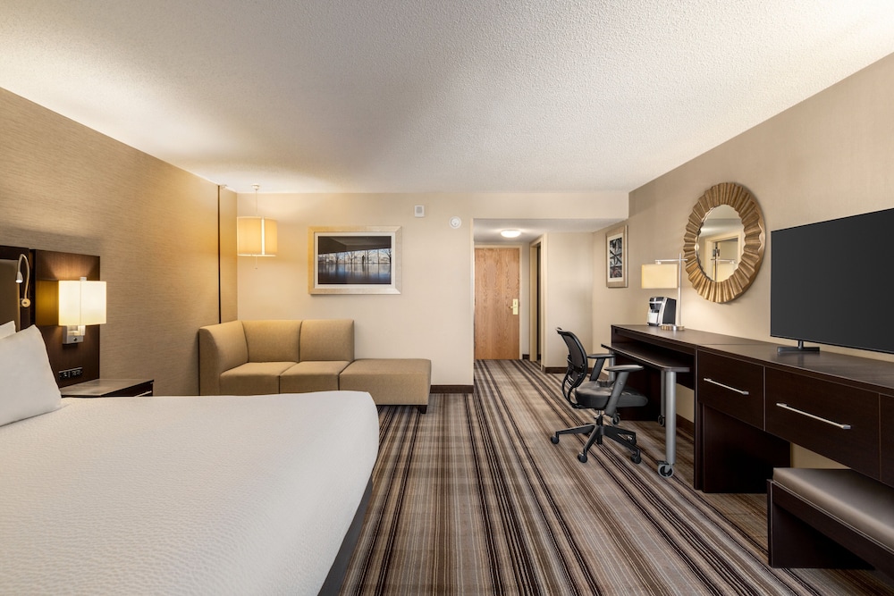 Holiday Inn Gaithersburg by IHG - photo 6