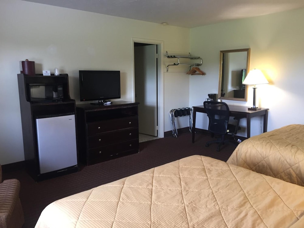 Budget Inn Farmington - photo 13