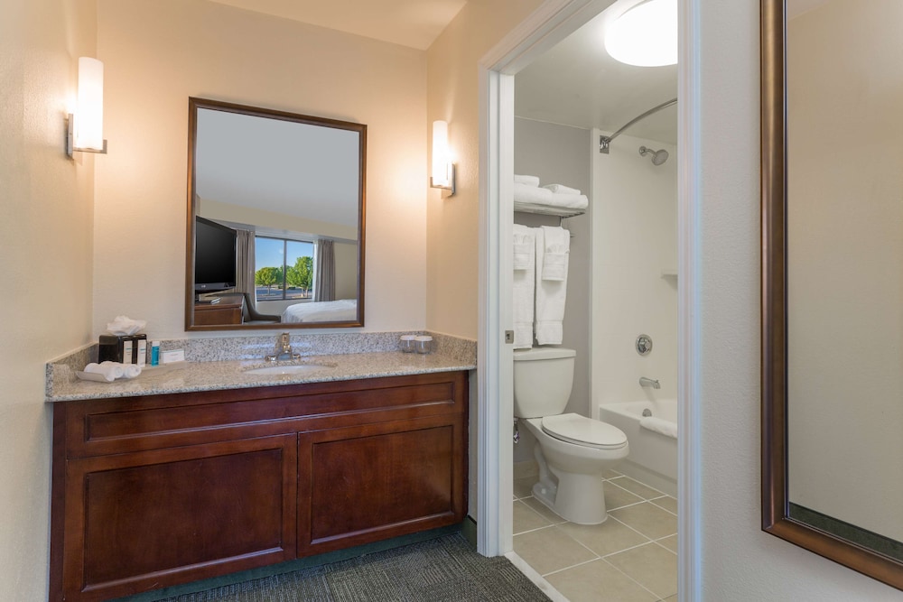 Homewood Suites by Hilton Ft. Worth North at Fossil Creek - photo 24