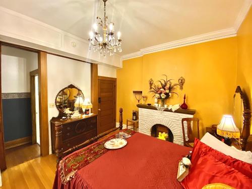 The Abriendo Inn - photo 39