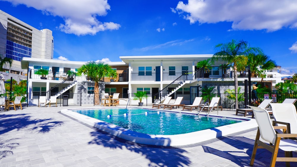 Ivory Sands Beach Suites - photo 37