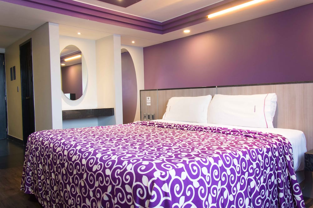 Hotel Max - last minute hotel in Mexico City