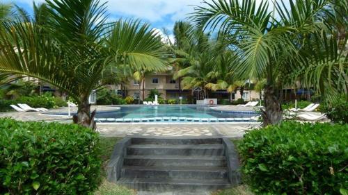 Le Datier Luxury Complex - carbon neutral hotel in Flic En Flac