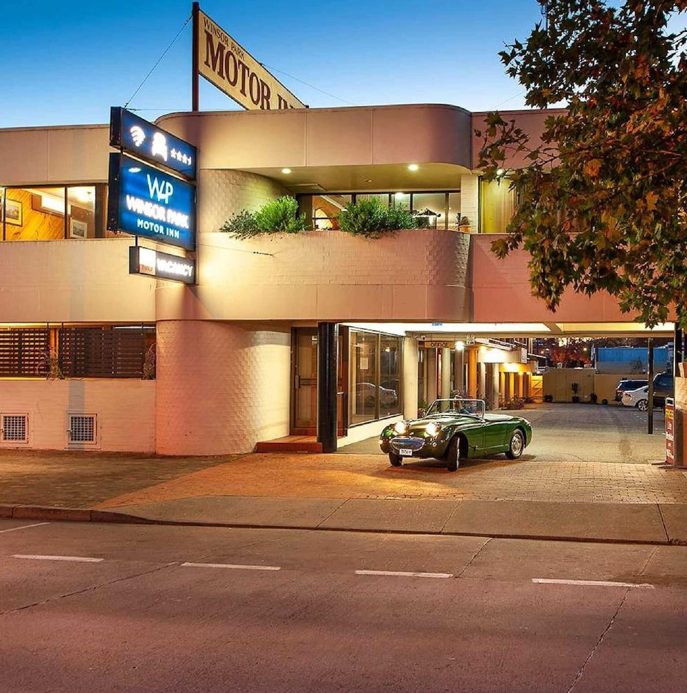 Winsor Park Motor Inn in Albury, Australia