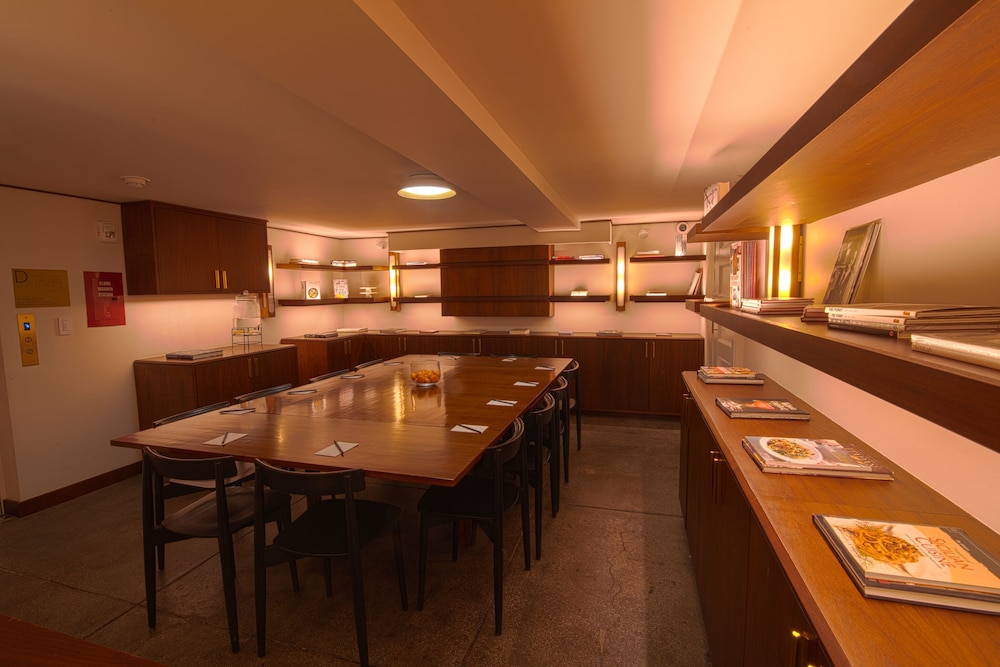 The Evelyn Hotel - photo 43
