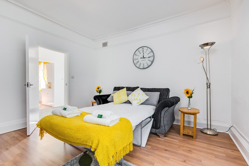 Super Central Hotel Style EnSuite Bedroom #2 in Cambridge, United Kingdom