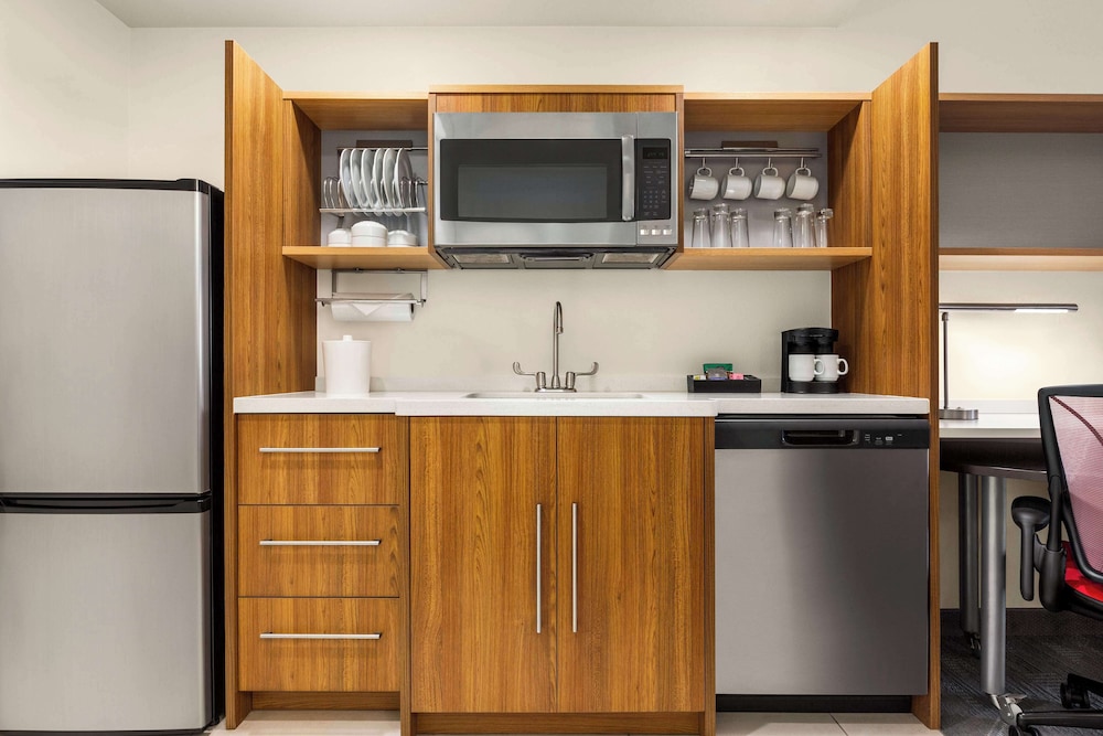 Home2 Suites by Hilton York - photo 16