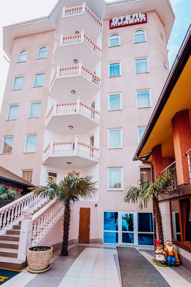 Mihail Hotel - carbon neutral hotel in Sochi