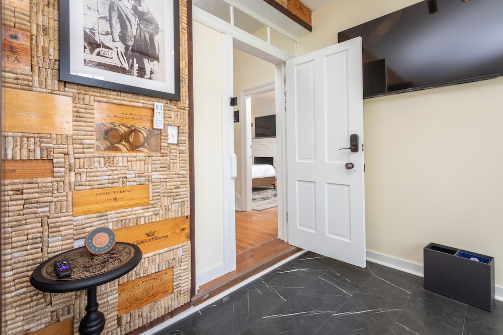The Legacy Inn - photo 17