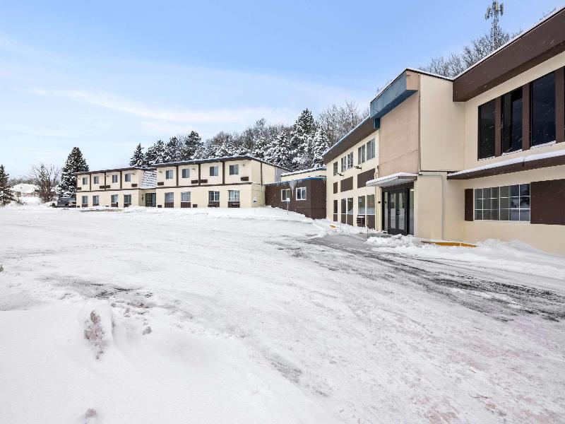 Econo Lodge Manistee — hotel in Manistee