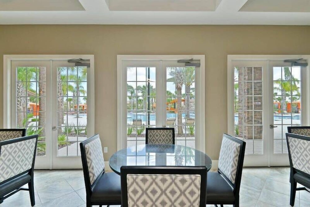 Fabulous Single Home w Pool at Solterra Resort - photo 41
