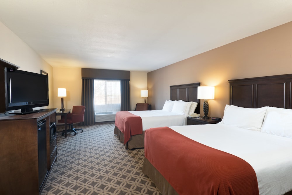 Holiday Inn Express Show Low by IHG - photo 7